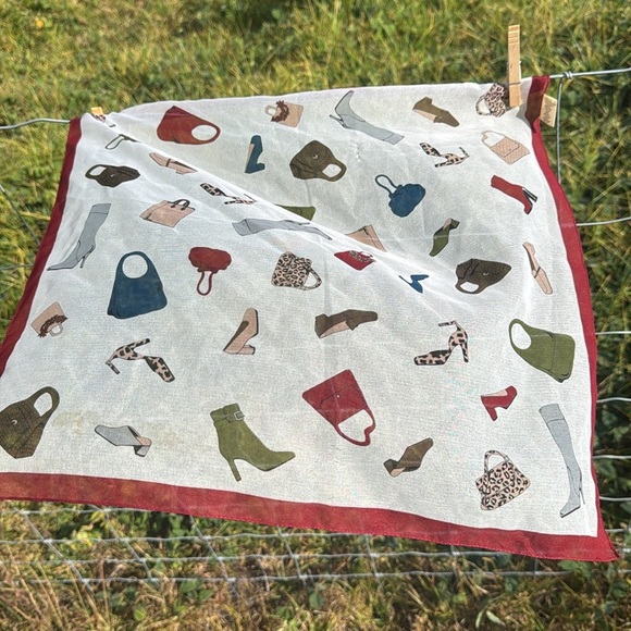 VTG Accessory Street Retro Scarf shoes And Handbags hair or neck 20x20 - Picture 6 of 6